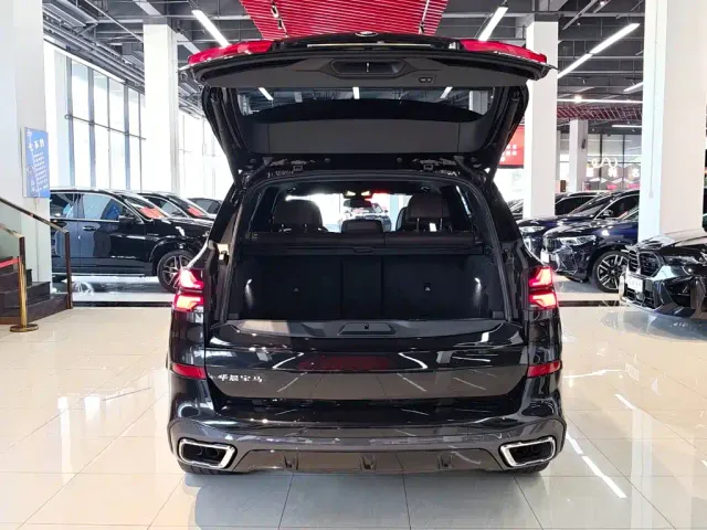 BMW X5 — Фото автомобиля 7