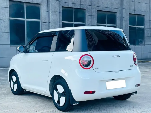 Changan Lumin — Фото автомобиля 7