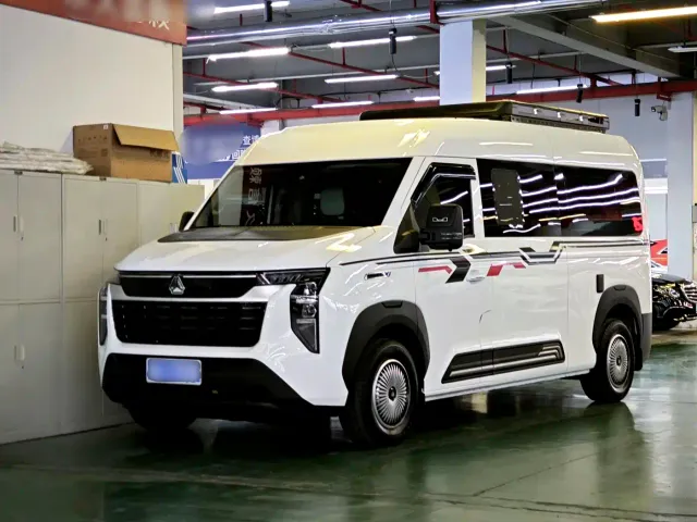 Фотография автомобиля — Sinotruk Xianfeng V