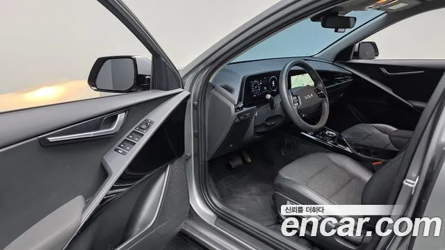 Kia Niro Niro (New) — Фото автомобиля 10