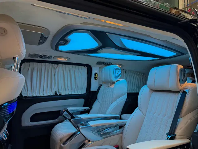 Mercedes-Benz Vito 2023 2.0T Business 7-Seater — Фото автомобиля 18