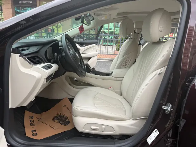 Buick LaCrosse — Фото автомобиля 11