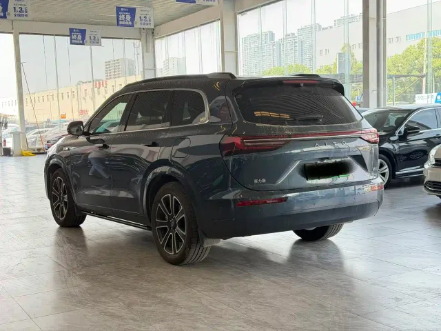 Aito M7 — Фото автомобиля 5