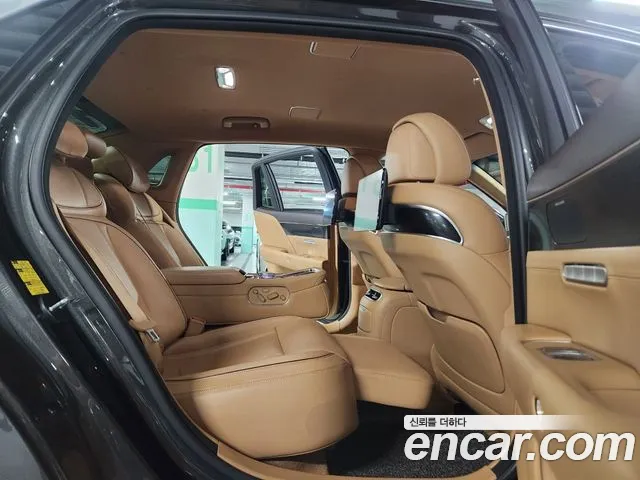 Genesis G90 — Фото автомобиля 12