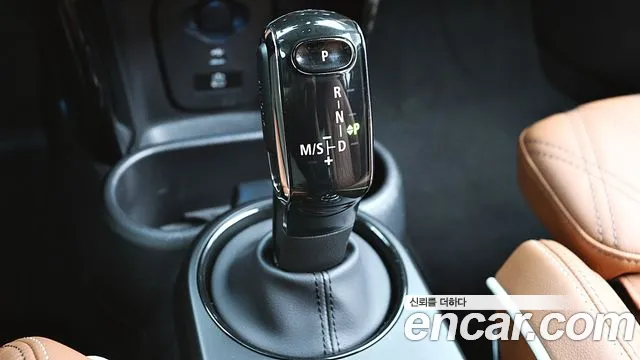 Mini Cooper — Фото автомобиля 16