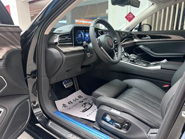 Hongqi H9 — Фото автомобиля 3