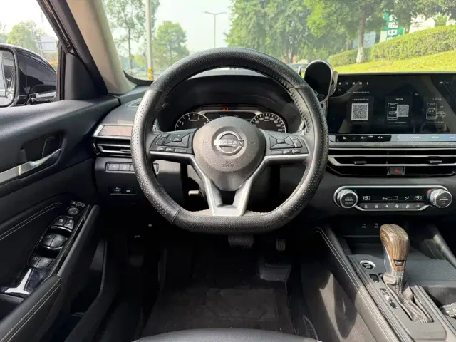 Nissan Teana — Фото автомобиля 14