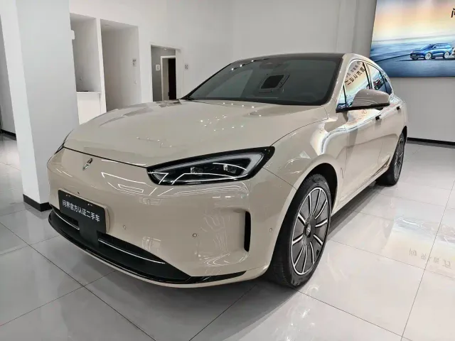 Фотография автомобиля — Aito M5