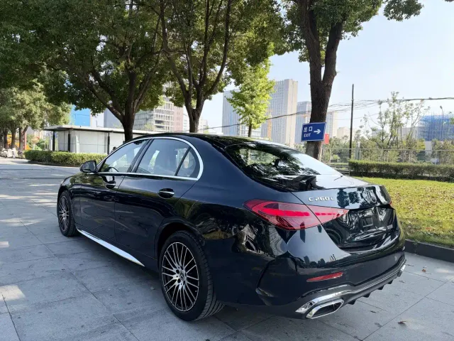 Mercedes-Benz C-Class — Фото автомобиля 4
