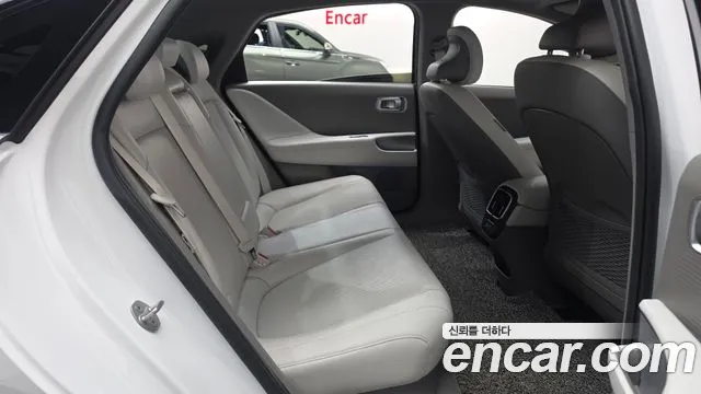 Hyundai Ioniq 6 — Фото автомобиля 17