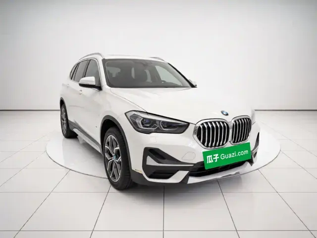 BMW X1 — Фото автомобиля 3