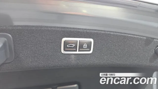 Genesis G80 Бензин 3.5 турбо AWD — Фото автомобиля 30