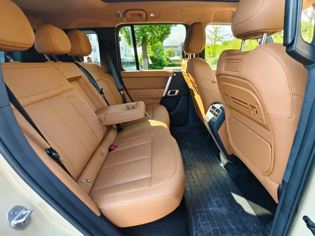 iCAR V27 — Фото автомобиля 20