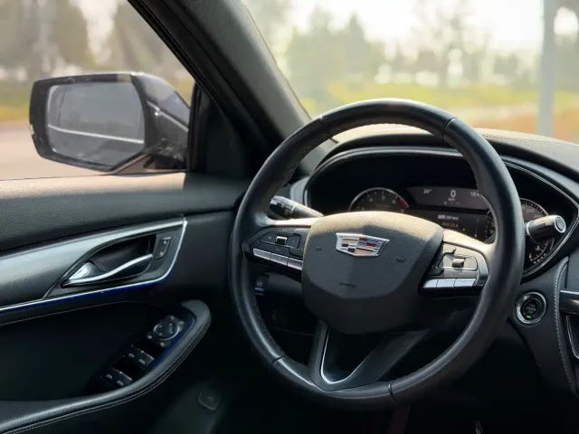 Cadillac CT5 — Фото автомобиля 11