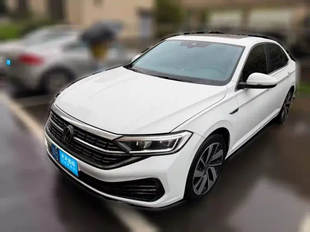 Фотография автомобиля — Volkswagen Sagitar