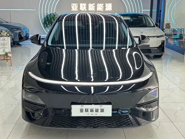 Xpeng G6 — Фото автомобиля 2
