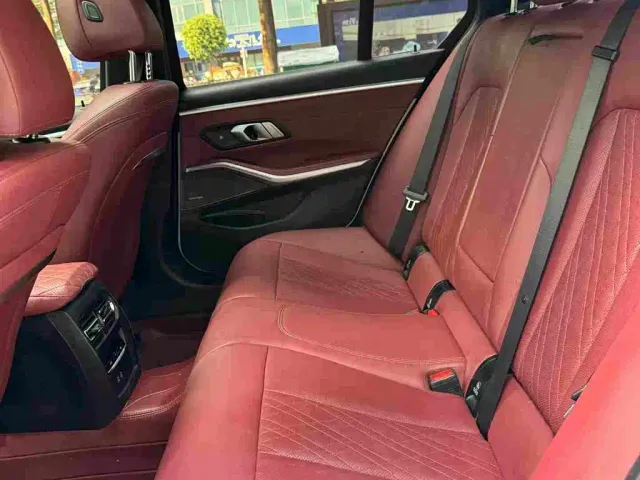 BMW 3 Series — Фото автомобиля 10