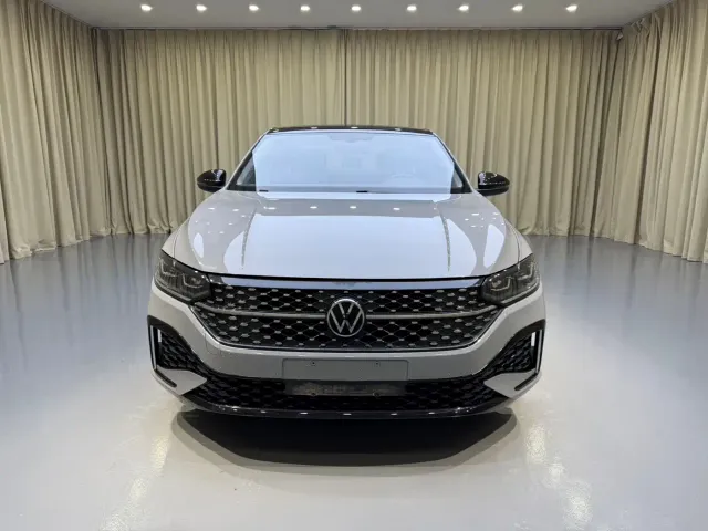 Volkswagen Lavida — Фото автомобиля 2