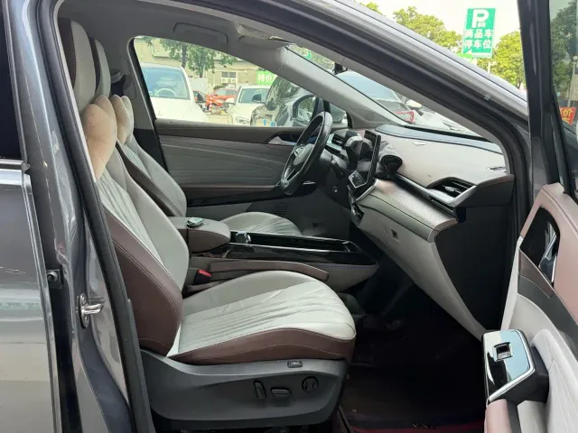 Volkswagen ID.6 X 2022 Smart Pure Long Range Edition — Фото автомобиля 10