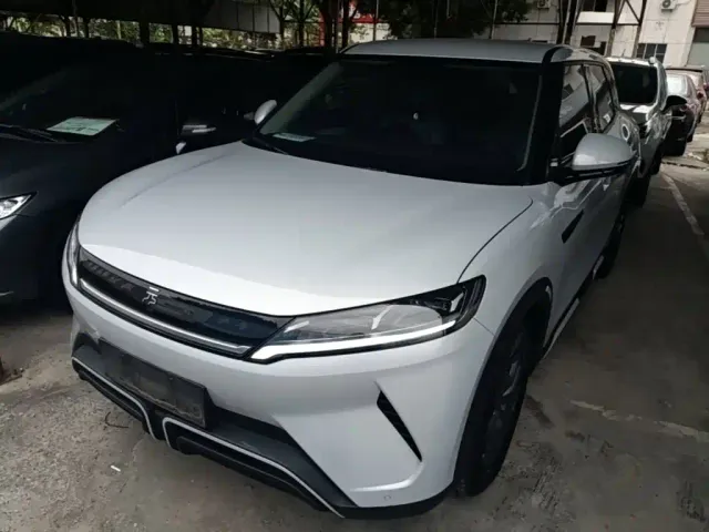Фотография автомобиля — BYD Yuan UP