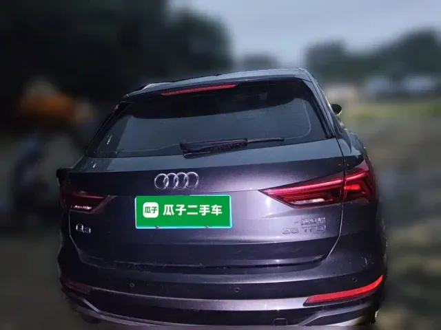 Audi Q3 — Фото автомобиля 3