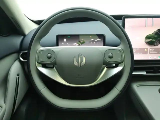 Leapmotor A10 — Фото автомобиля 15