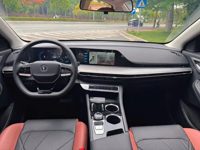 Changan Eado — Фото автомобиля 13