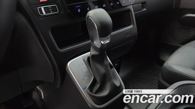Hyundai Staria — Фото автомобиля 9