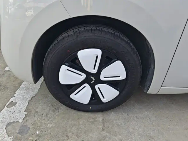 Wuling Hongguang Mini EV — Фото автомобиля 22