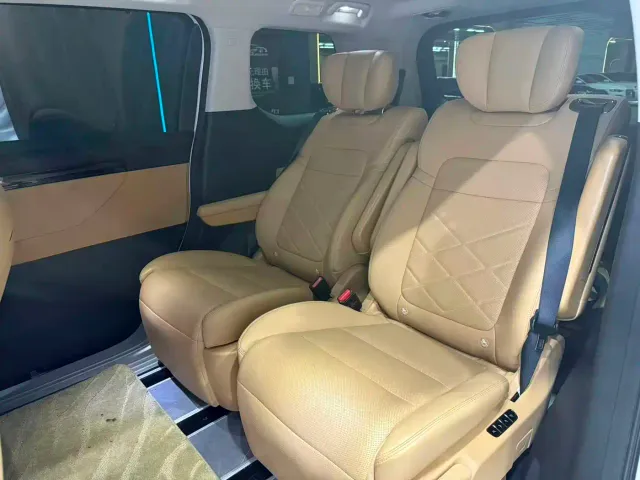GAC Trumpchi E8 — Фото автомобиля 10