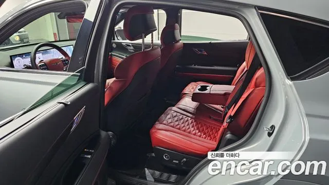 Genesis GV80 — Фото автомобиля 8