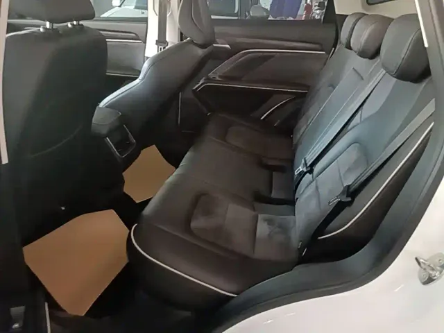 Haval H6 — Фото автомобиля 16