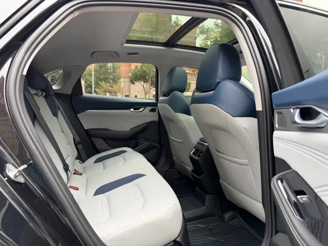 Geely Xingrui — Фото автомобиля 8