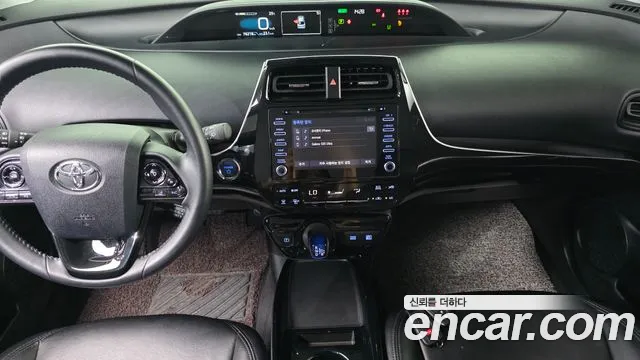 Toyota Prius — Фото автомобиля 13