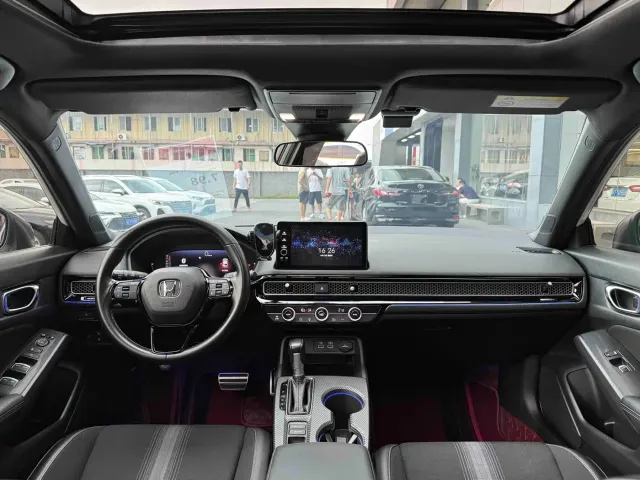 Honda Civic — Фото автомобиля 5