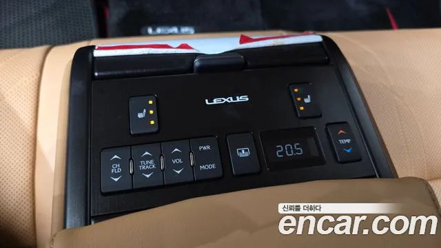 Lexus ES — Фото автомобиля 29