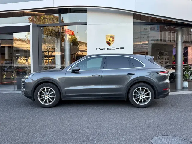 Porsche Cayenne — Фото автомобиля 3