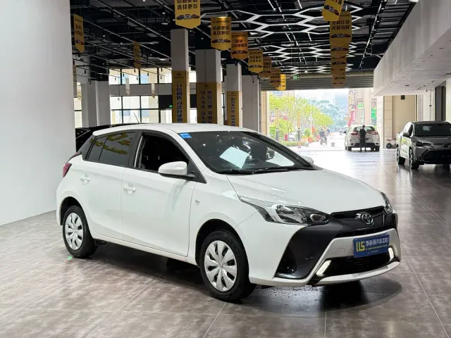Toyota YARiS L Zhi Xuan — Фото автомобиля 3