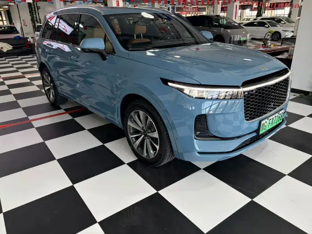 Li Auto Li ONE 2020 Extended Range 7-Seater — Фото автомобиля 2