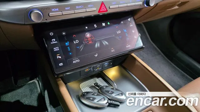 Hyundai Grandeur Grandeur (GN7) 2.5 Бензин 2WD — Фото автомобиля 16
