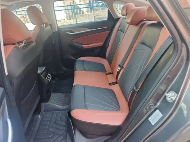 Changan Eado — Фото автомобиля 16