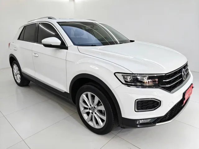 Volkswagen T-Roc — Фото автомобиля 3