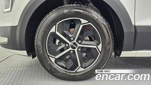 Kia Niro The All New Niro — Фото автомобиля 4