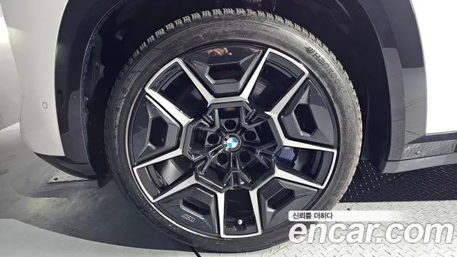 BMW XM — Фото автомобиля 5