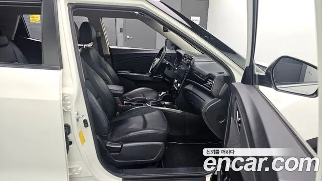 KG_Mobility_Ssangyong TIBOLI Very New Tivoli Бензин 1.5 2WD — Фото автомобиля 26