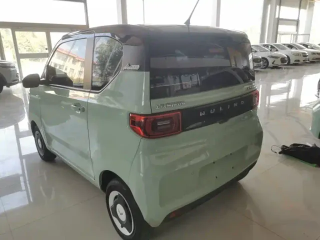 Wuling Hongguang Mini EV — Фото автомобиля 4