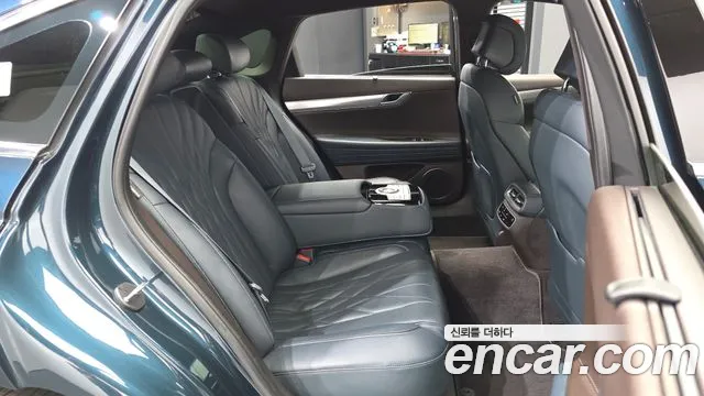 Genesis G80 Бензин 2.5 турбо AWD — Фото автомобиля 12