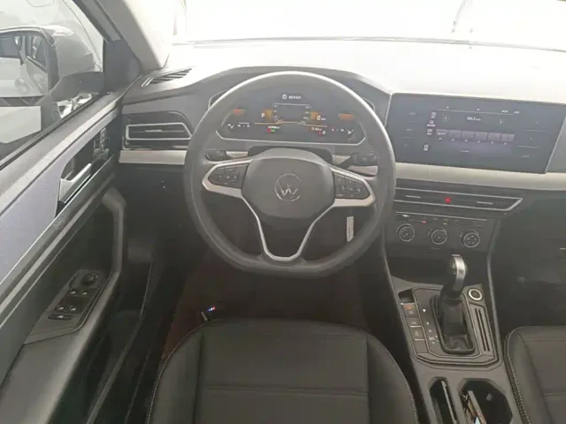 Volkswagen Lavida — Фото автомобиля 10