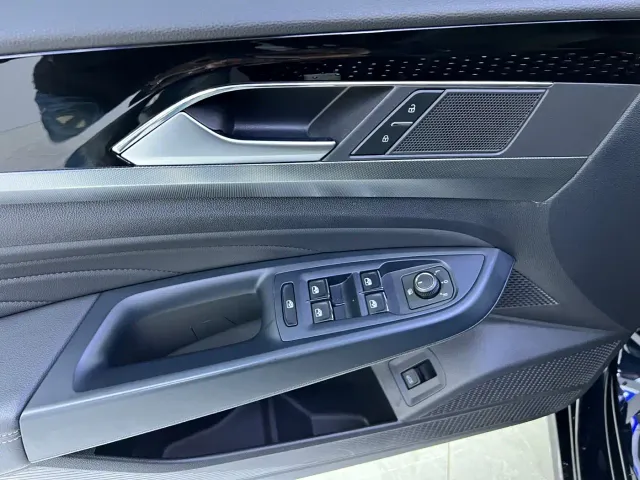 Volkswagen Passat — Фото автомобиля 4