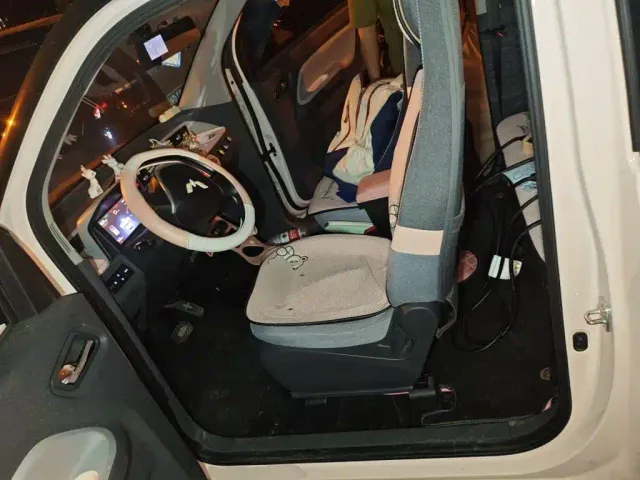 Wuling Hongguang Mini EV — Фото автомобиля 11